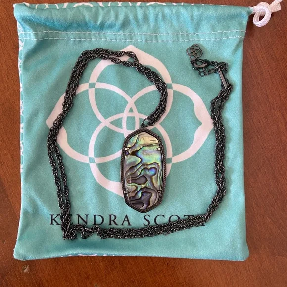 Kendra Scott Rae Pendant Necklace - Picture 1 of 5